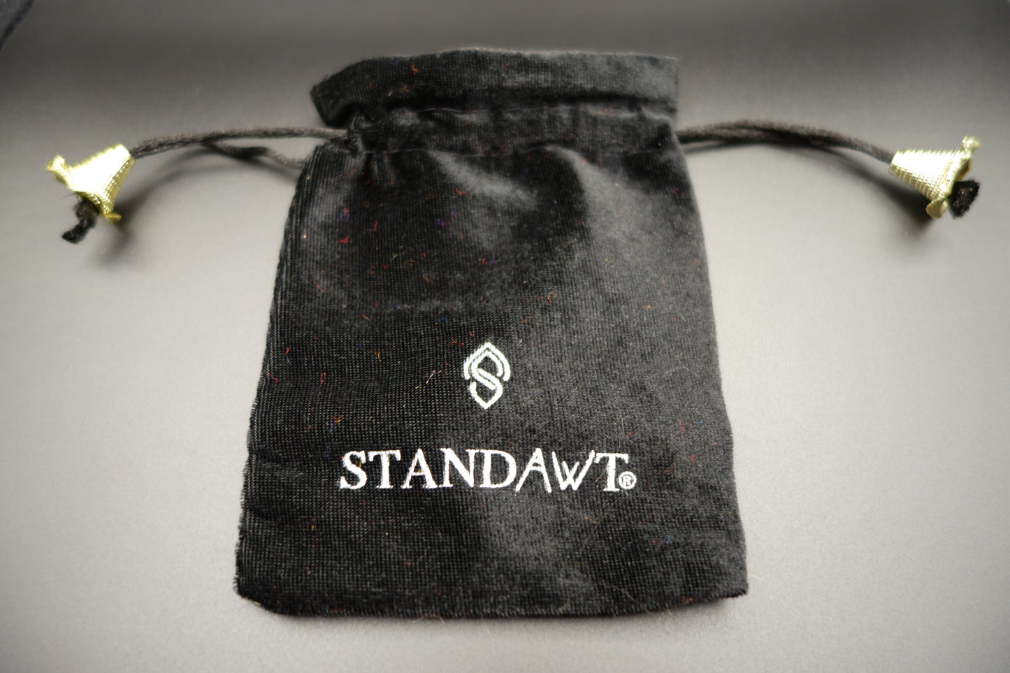 Unakite Gemstone Brass Eyewear Chain – Vintage Wellness Jewelry for Sunglasses, Masks & More