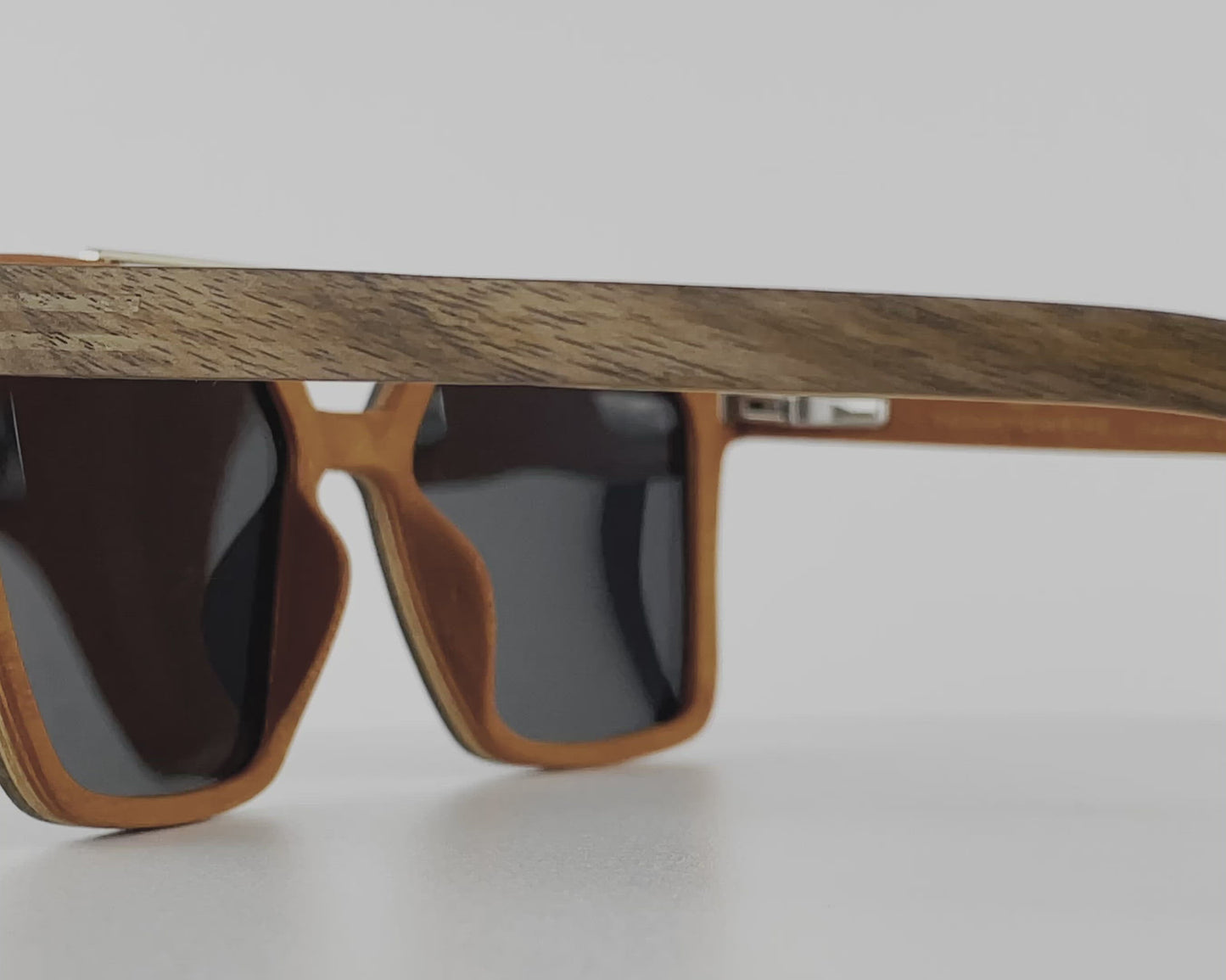 Carrabelle - Wood & Metal Sunglasses