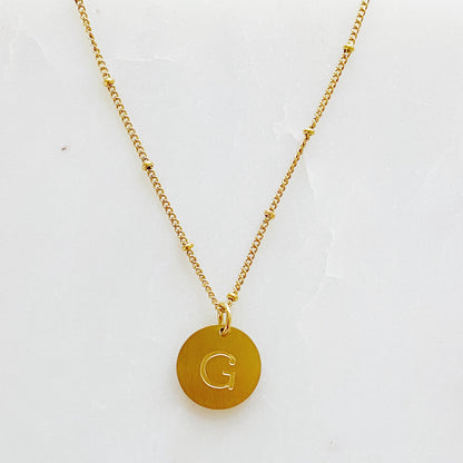 Gold‑Plated Coin Initial Necklace – Personalized Charm with Delicate Detail