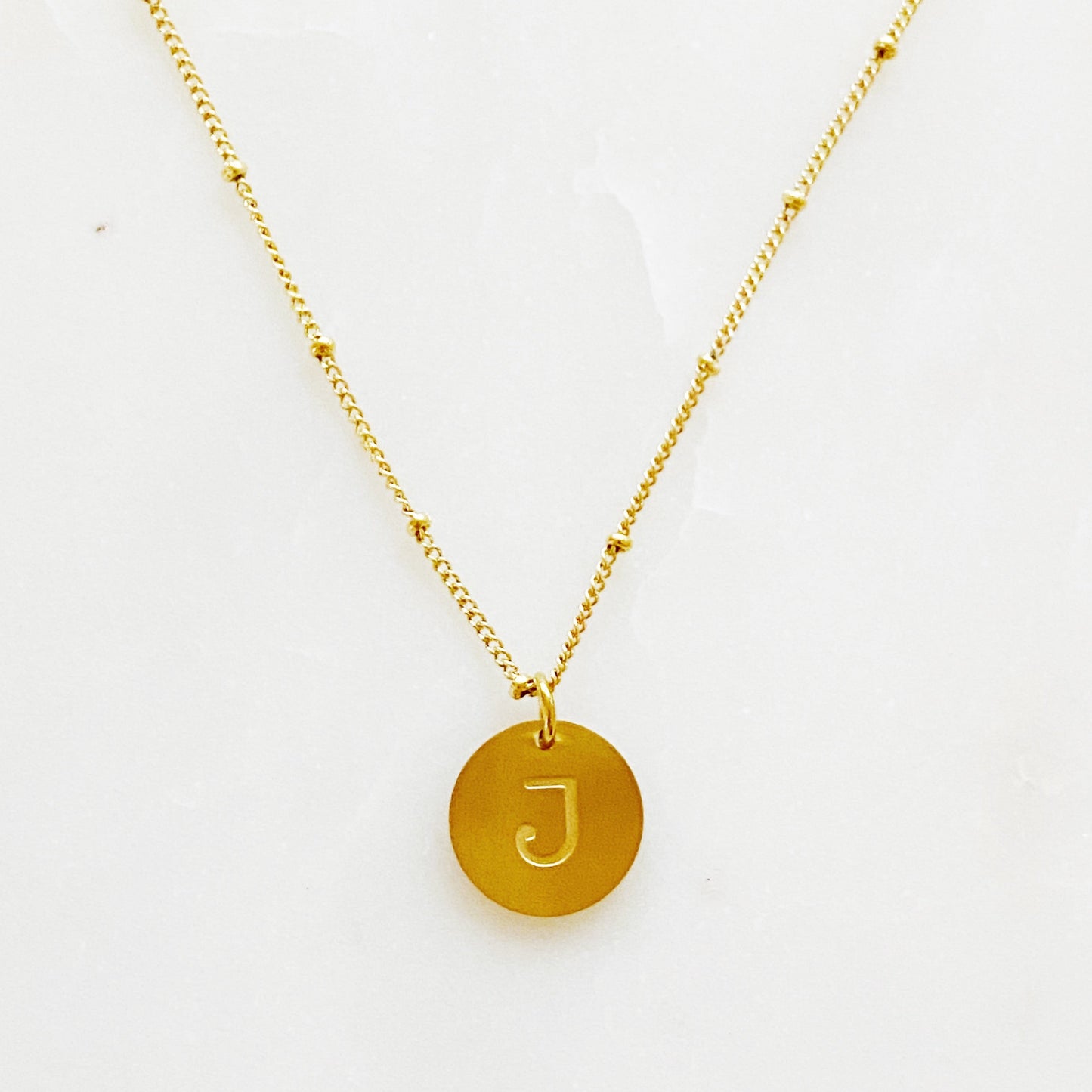 Gold‑Plated Coin Initial Necklace – Personalized Charm with Delicate Detail
