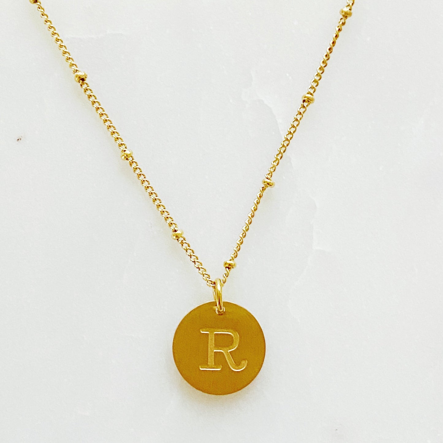 Gold‑Plated Coin Initial Necklace – Personalized Charm with Delicate Detail