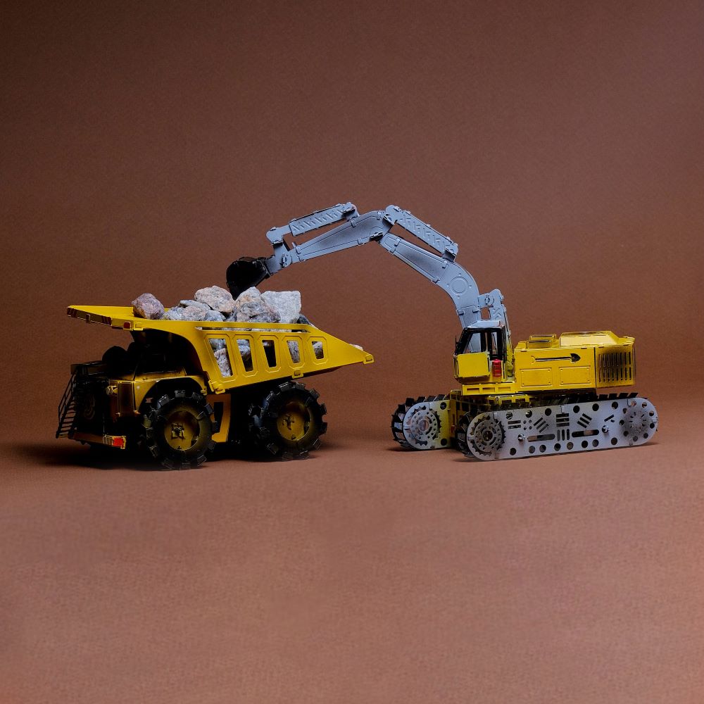 Tireless Digger Excavator: Excavator Model Kit – Build the Muscle Behind the Mission