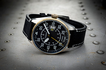 STOND Watch  DC-4 automatic black