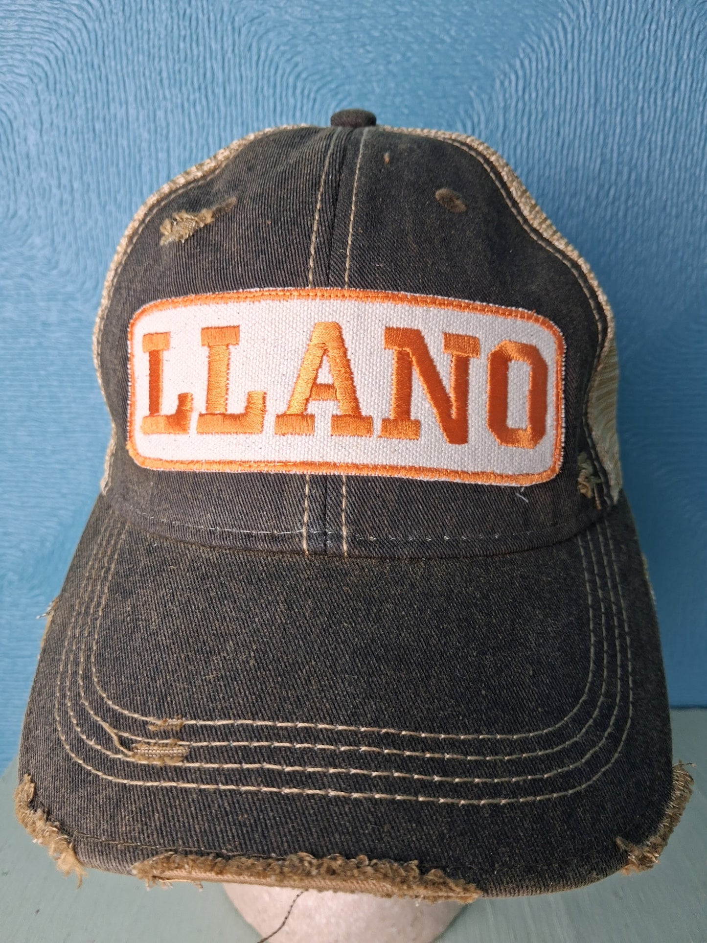 Llano Distressed Embroidered Patch Trucker Hat – Charcoal & Orange