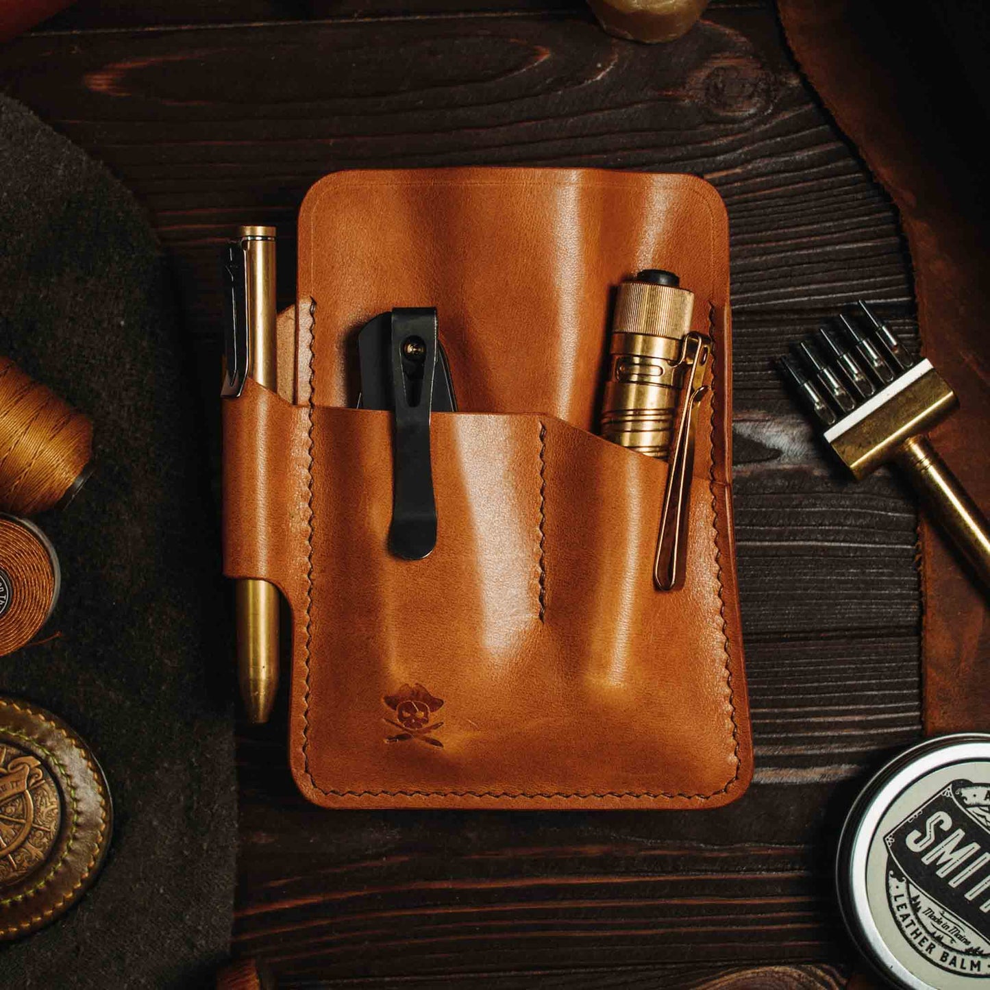 First Mate Fatty EDC Organizer – Handmade Leather Pocket Wallet for Field Notes, Knives, Flashlights &amp; Full‑Size Pens | Compact Everyday Carry Pouch