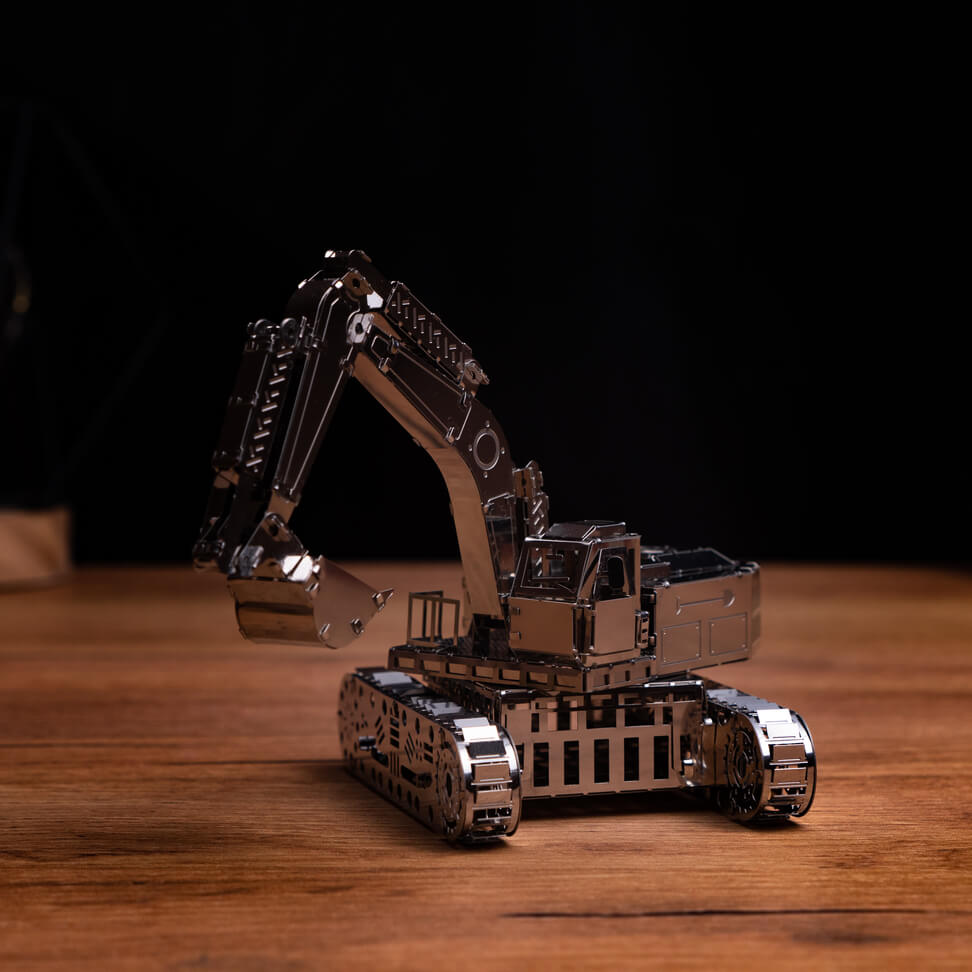 Tireless Digger Excavator: Excavator Model Kit – Build the Muscle Behind the Mission